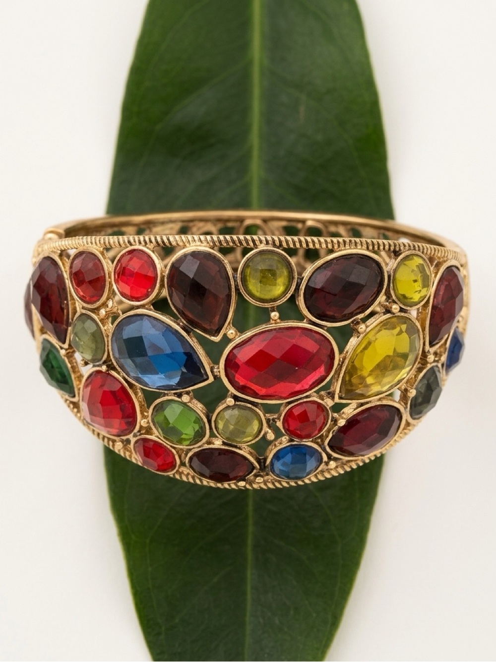Colorful  crystal bangle /bracelet  hinge closures brand new